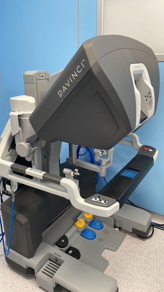 cirugia-robotica-robot-Da-Vinci-Guayaquil-foto-2